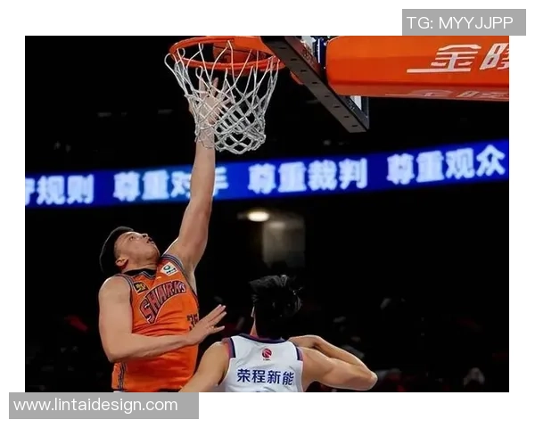 上海篮球队以100分领跑世锦赛积分榜展现强劲实力