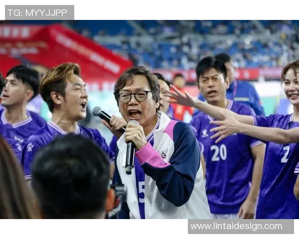 足球明星齐聚一堂组队踢球精彩瞬间尽在此图分享