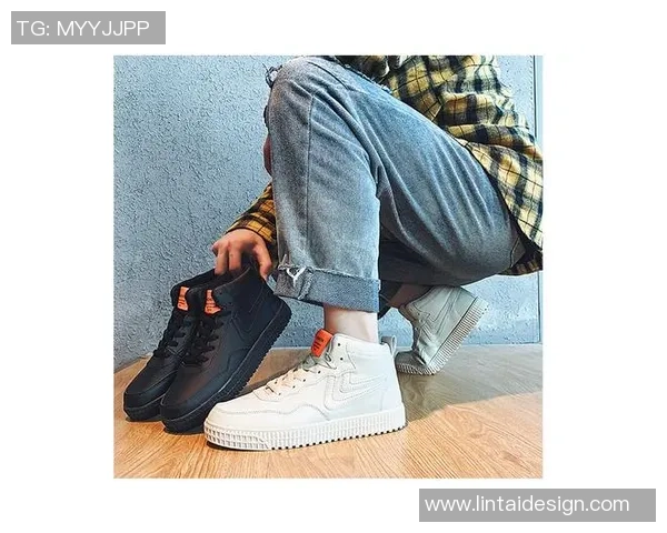 时尚与运动的完美结合板鞋足球明星同款引领潮流新风尚 时尚与运动的完美结合板鞋足球明星同款引领潮流新风尚